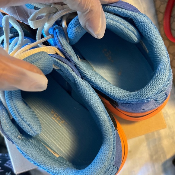 Yeezy 700 - Picture 6 of 6